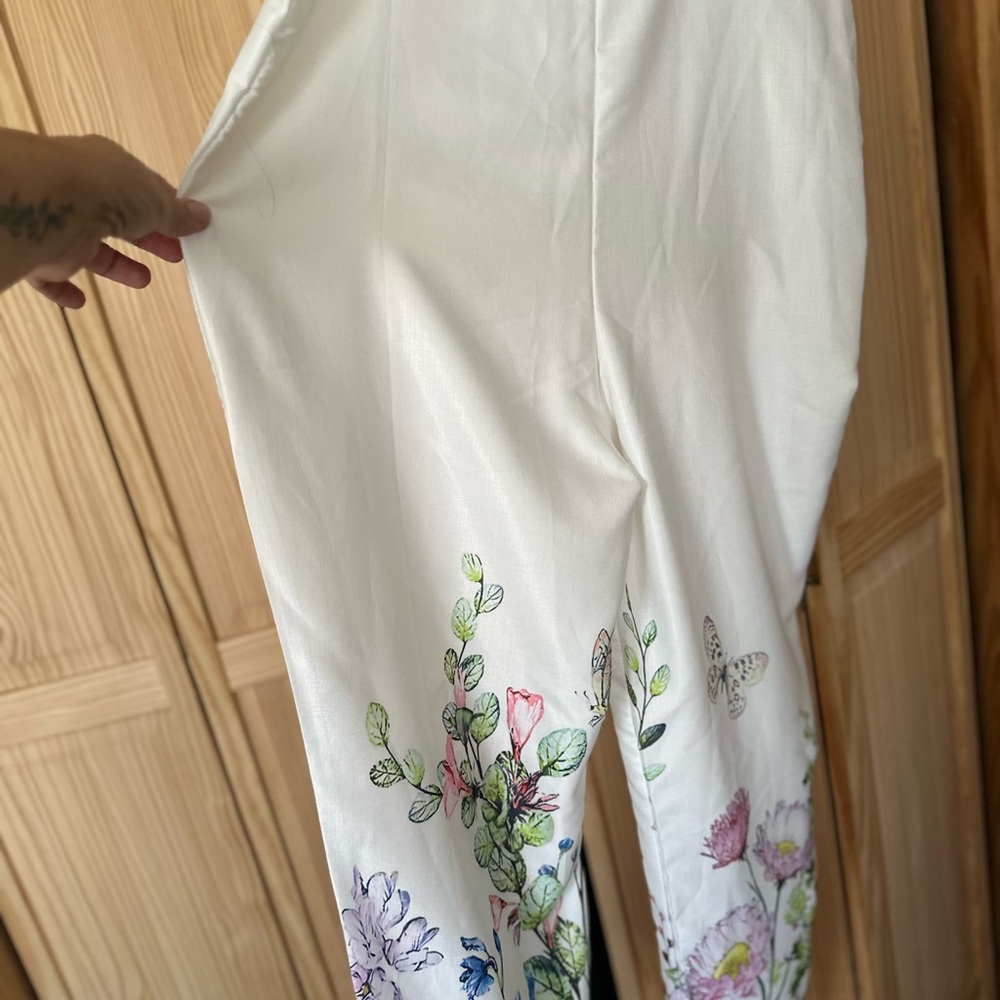 Floral Butterfly Print Jumpsuit/ never worn - Picture 6 of 8